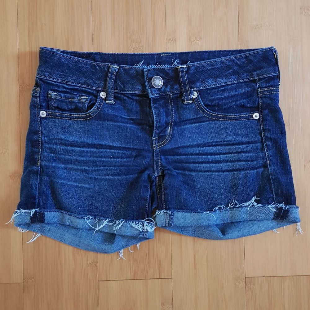 American Eagle stretch blue denim shorts
